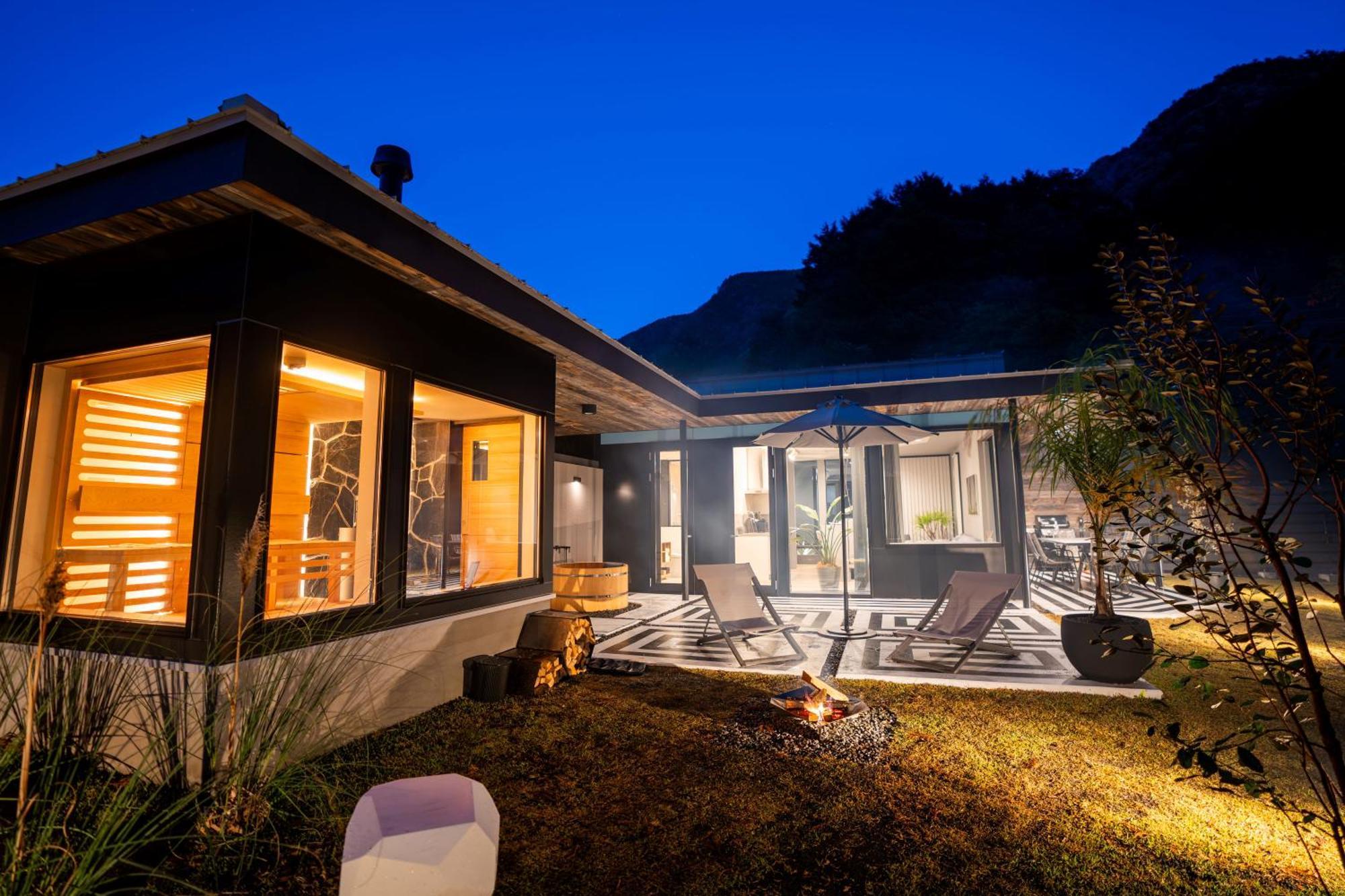 Umegashima　Driveｰin　＆　Sauna　Villa Shizuoka Ngoại thất bức ảnh